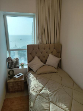 Cozy Small Private Room Sea View window - ROOM INSIDE APARTMENT